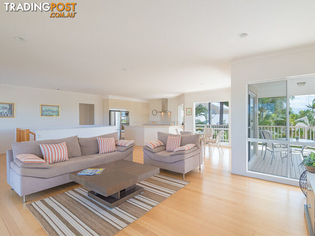 14 Tangmere Crt NOOSA HEADS QLD 4567