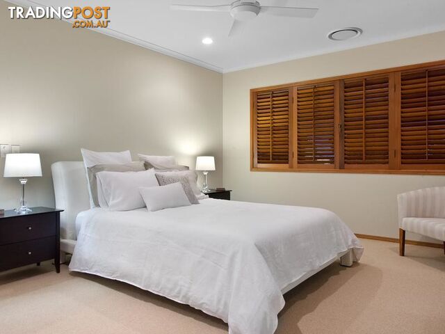 15 Nairana Rest NOOSA HEADS QLD 4567