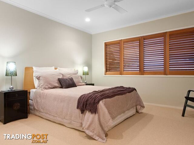 15 Nairana Rest NOOSA HEADS QLD 4567