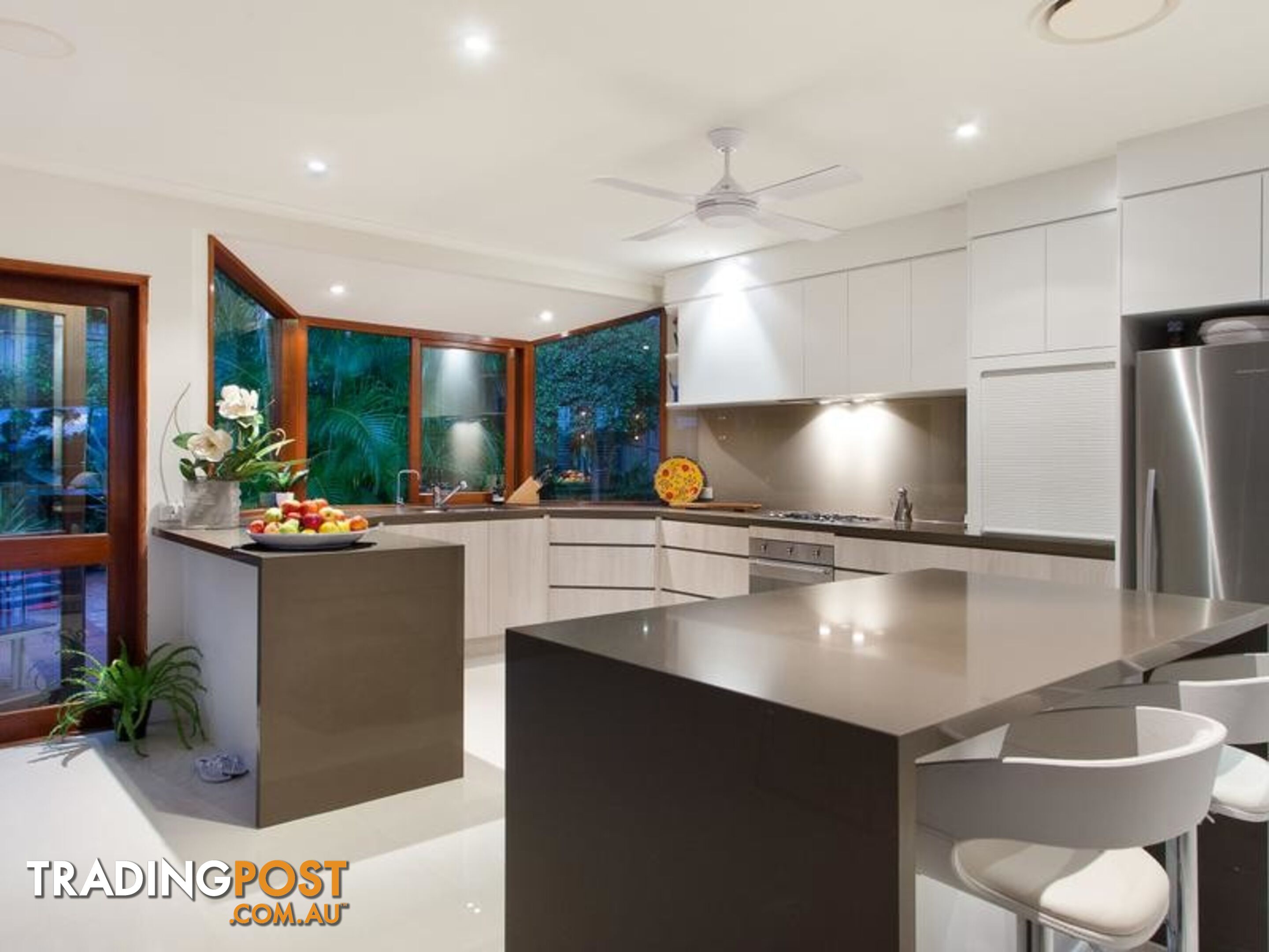 15 Nairana Rest NOOSA HEADS QLD 4567