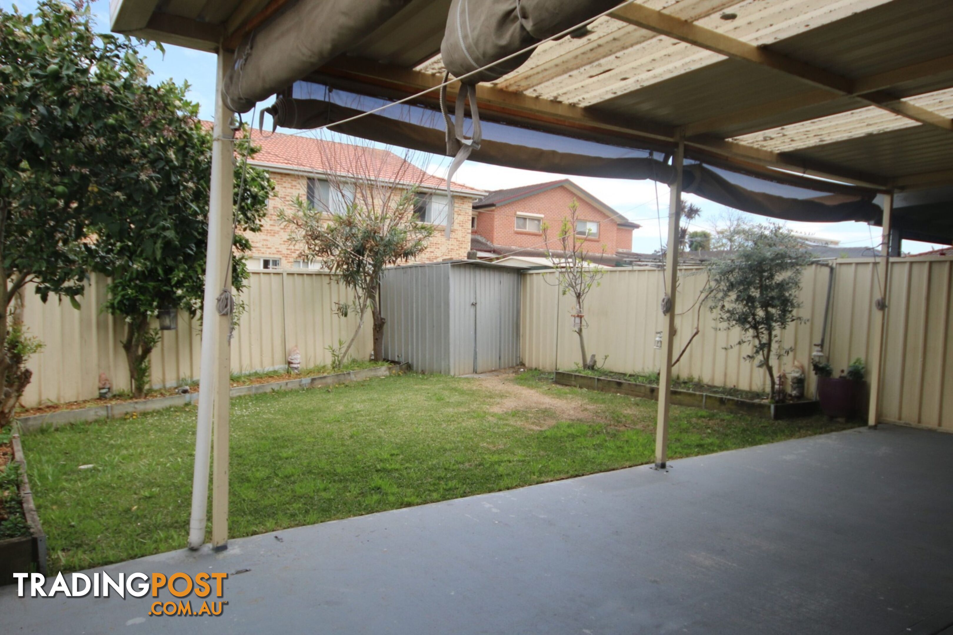 14b Woolgoolga Avenue HOXTON PARK NSW 2171