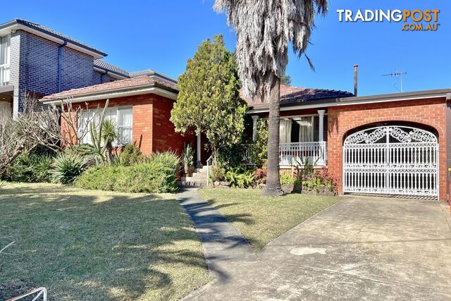 32 Greenway Parade REVESBY NSW 2212