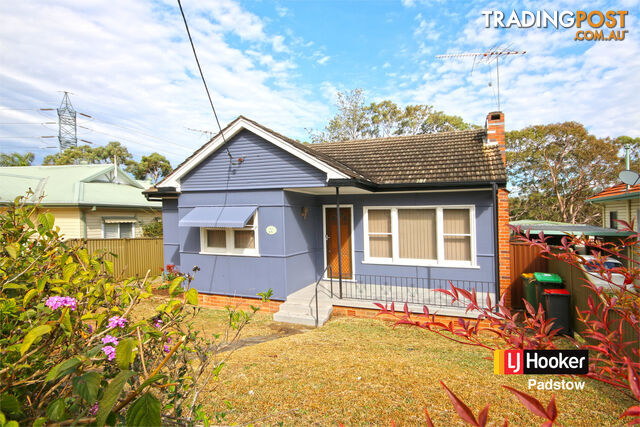 27 Fewtrell Avenue REVESBY HEIGHTS NSW 2212