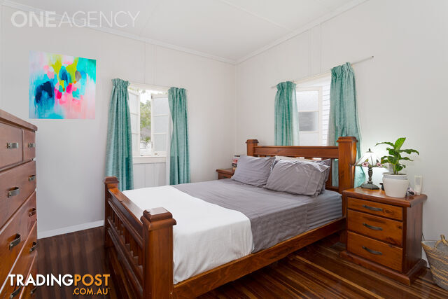 22 Mclennan Street Woody Point QLD 4019