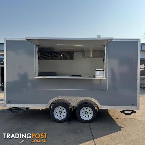 Brand new food trailer 4 metres