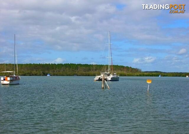 4 Great Knot Place BOONOOROO QLD 4650