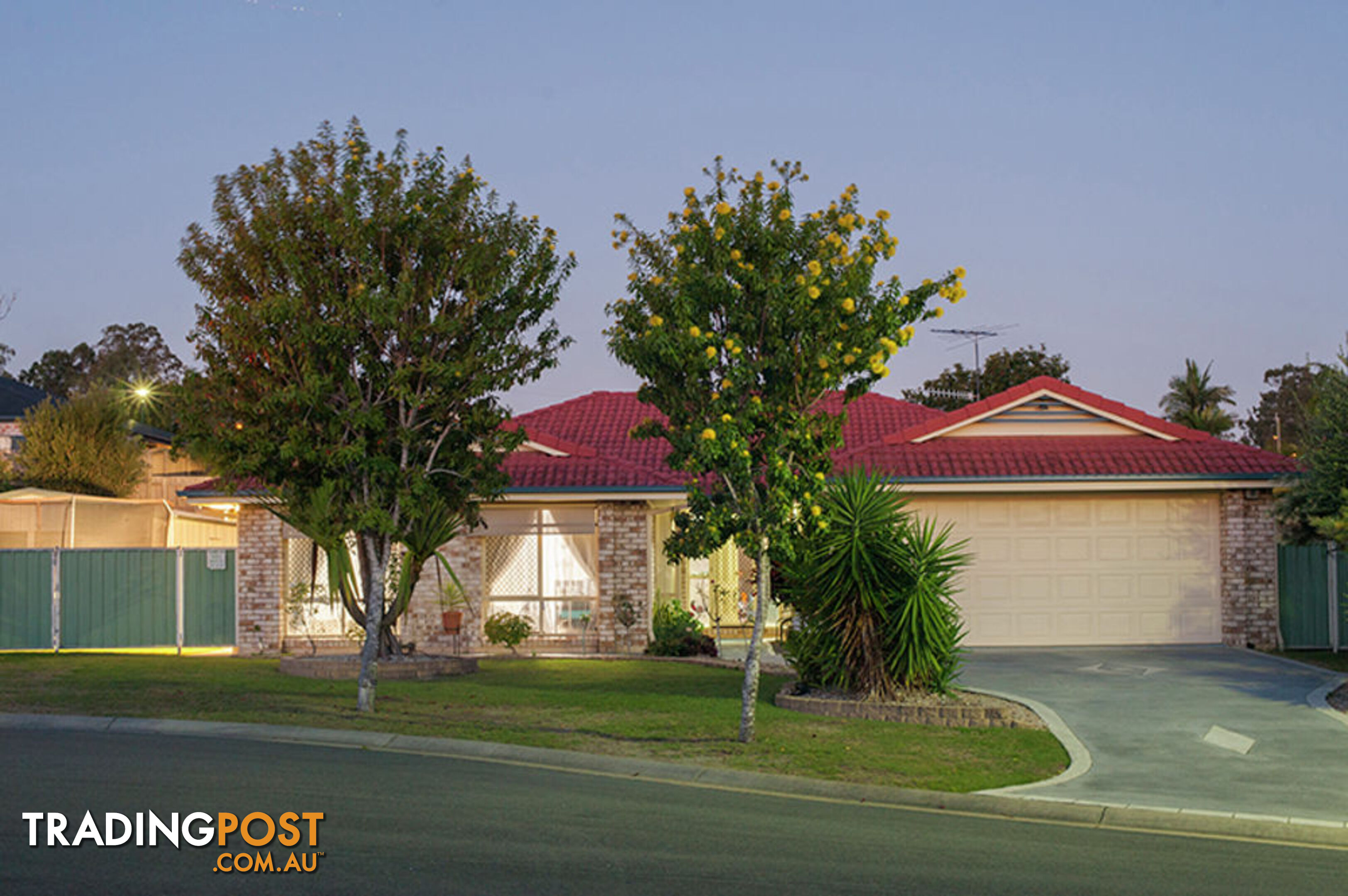 5 Flordabelle Place HERITAGE PARK QLD 4118