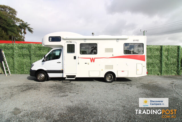 2016 Winnebago Byron Mercedes 6 Berth Car Licence Motorhome - photo 3 of 23