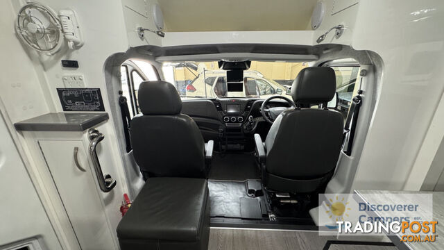 2020 Paradise Motorhomes Inspiration Club Deluxe Big Slide Out Iveco Motorhome - photo 4 of 8