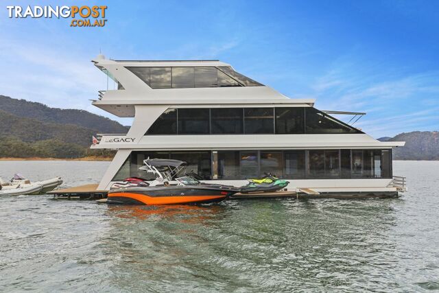 Legacy Houseboat Holiday Home on Lake Eildon - photo 4 of 30