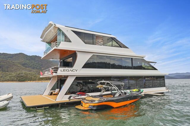 Legacy Houseboat Holiday Home on Lake Eildon - photo 5 of 30