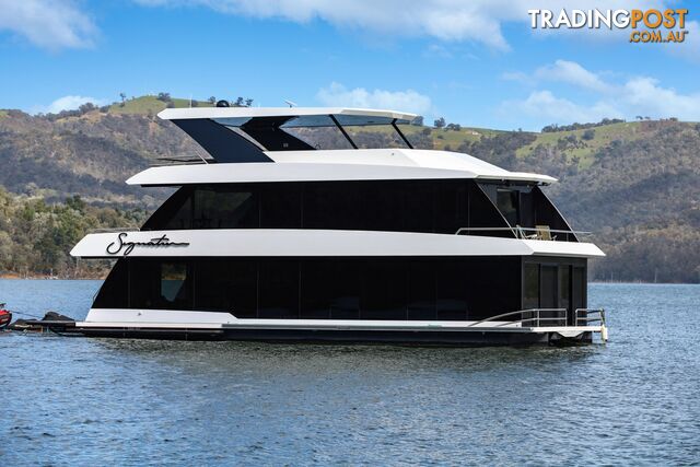 Signature Houseboat Holiday Home on Lake Eildon