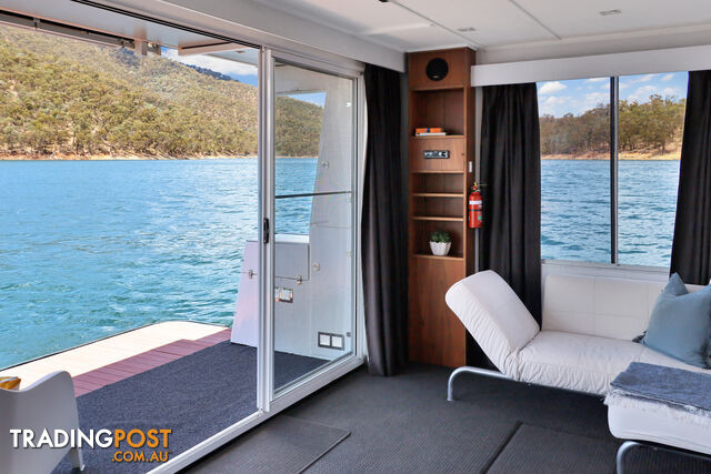 Rippatoo Houseboat Holiday Home on Lake Eildon