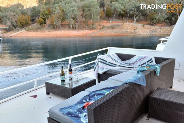 Charisma Houseboat Holiday Home at Lake Eildon