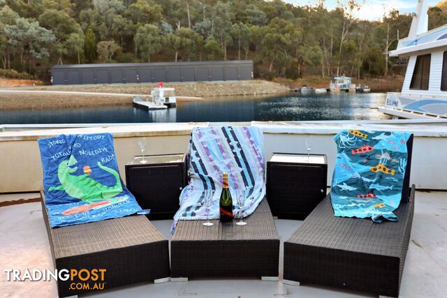 Charisma Houseboat Holiday Home at Lake Eildon