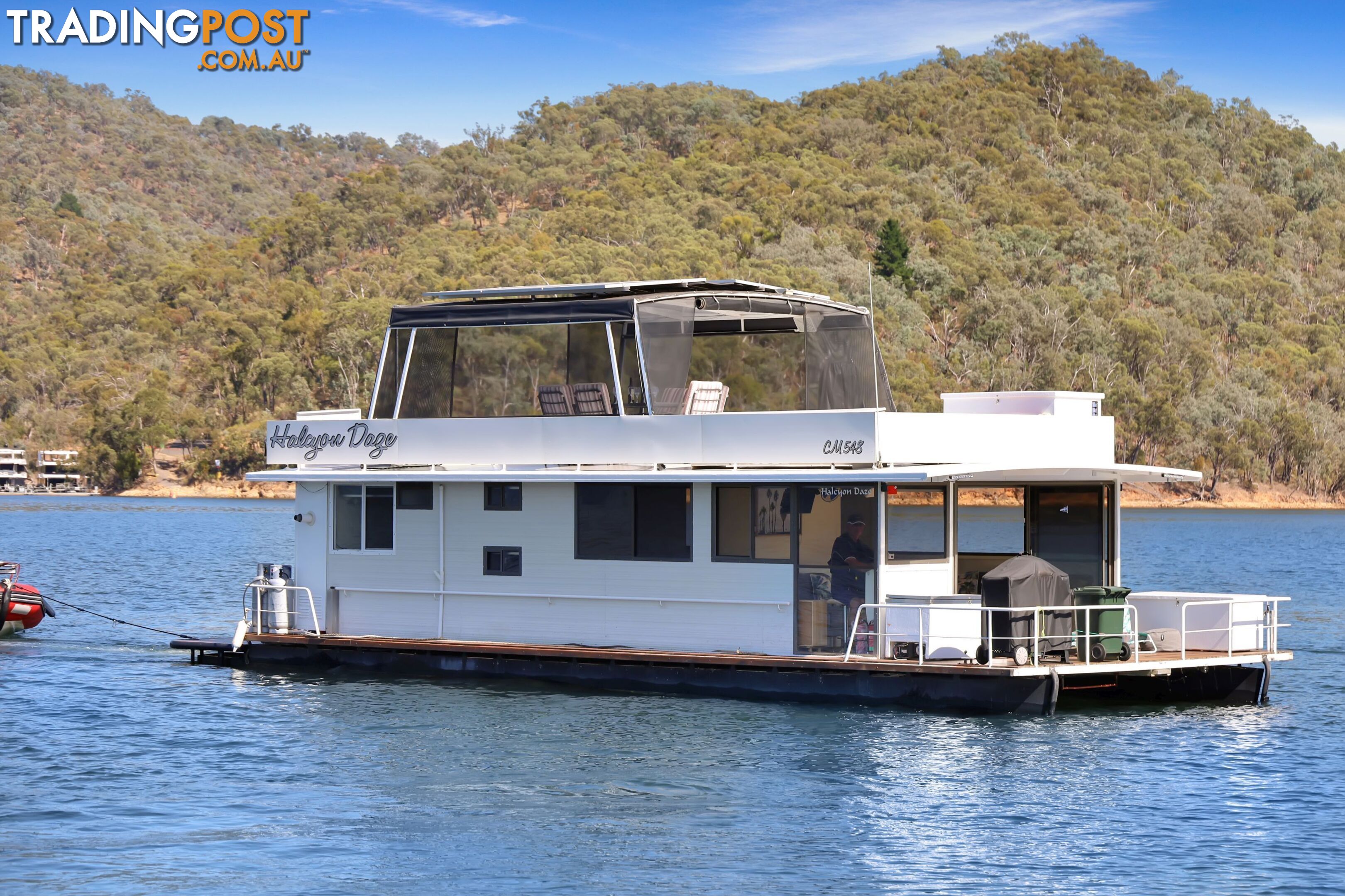 Halycon Daze Houseboat Holiday Home @ Lake Eildon