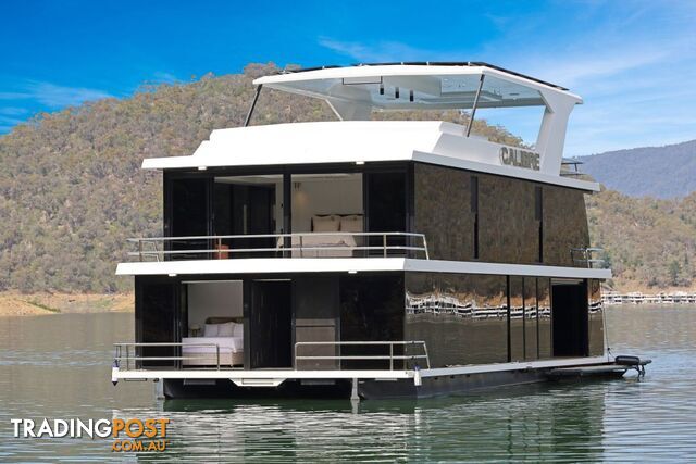 CALIBRE Houseboat Holiday Home on Lake Eildon