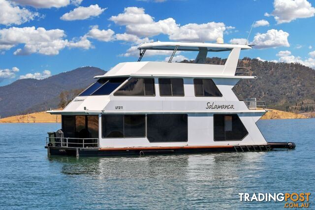 Salamanca Houseboat Holiday Home on Lake Eildon - photo 5 of 30