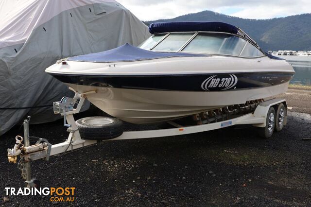 Bayliner Capri 215 Bowrider 