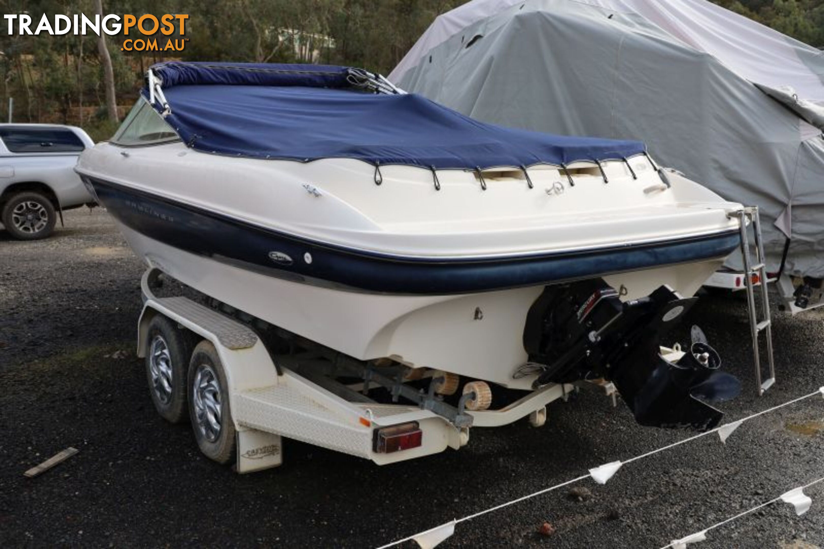 Bayliner Capri 215 Bowrider 