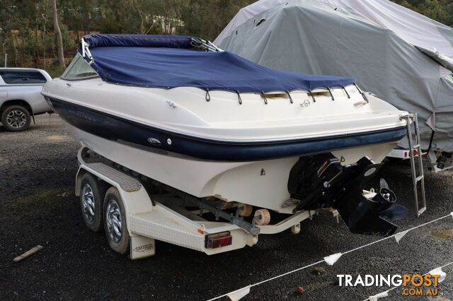 Bayliner Capri 215 Bowrider 