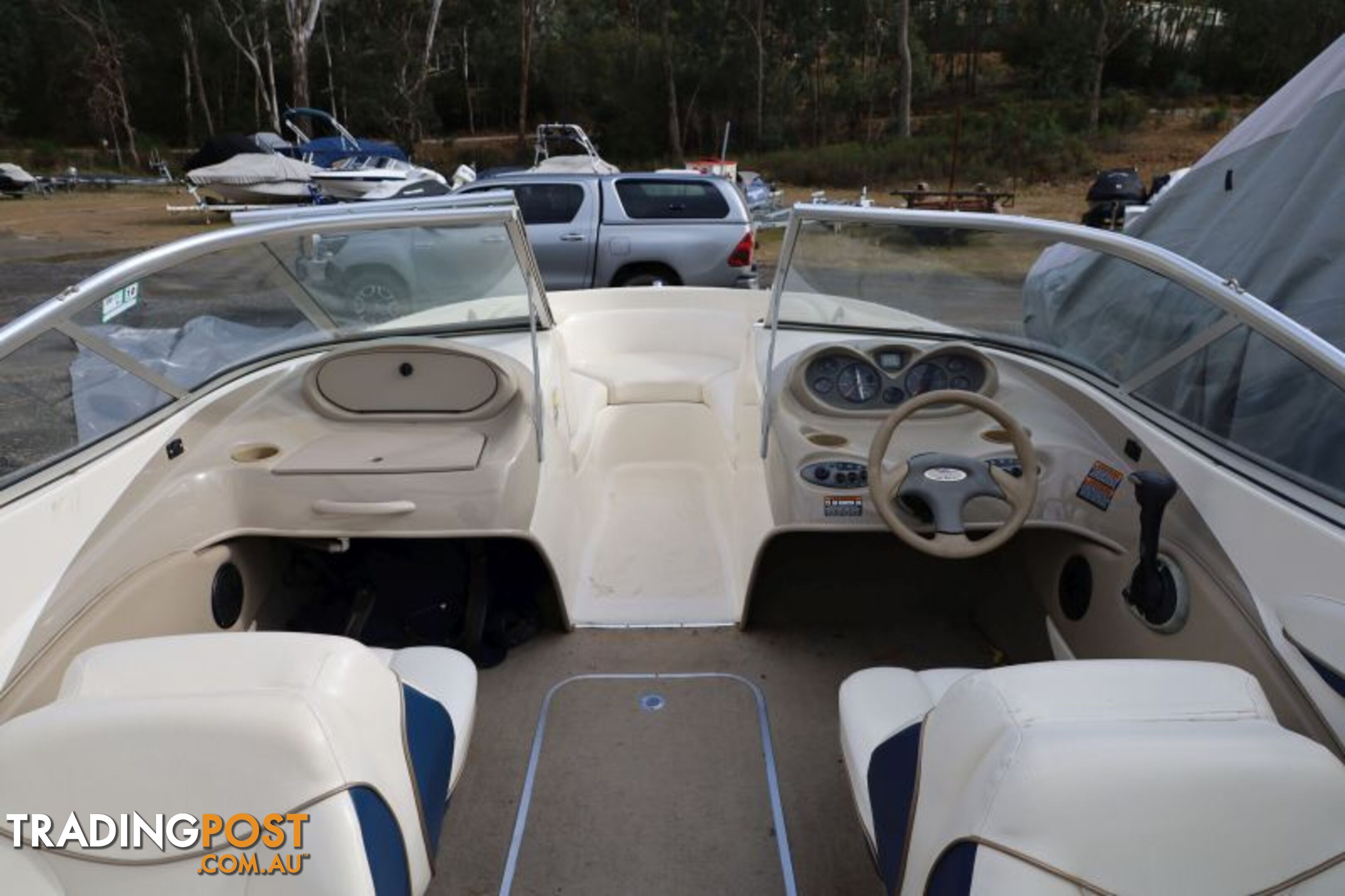 Bayliner Capri 215 Bowrider 