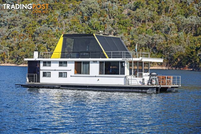 Serena Z Houseboat Holiday Home on Lake Eildon
