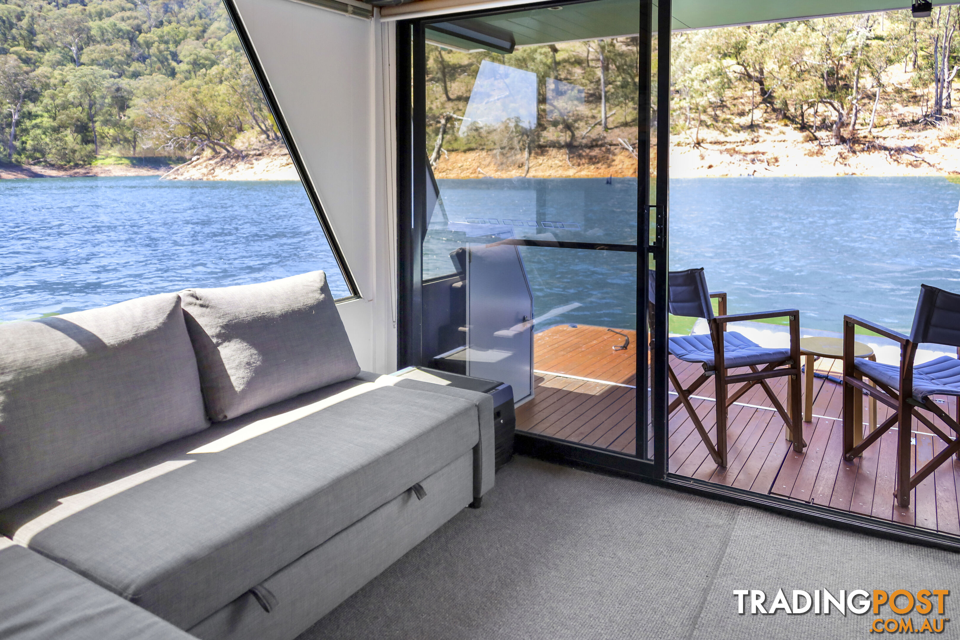 H2O Houseboat Holiday Home on Lake Eildon