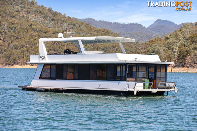 H2O Houseboat Holiday Home on Lake Eildon