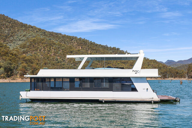 H2O Houseboat Holiday Home on Lake Eildon