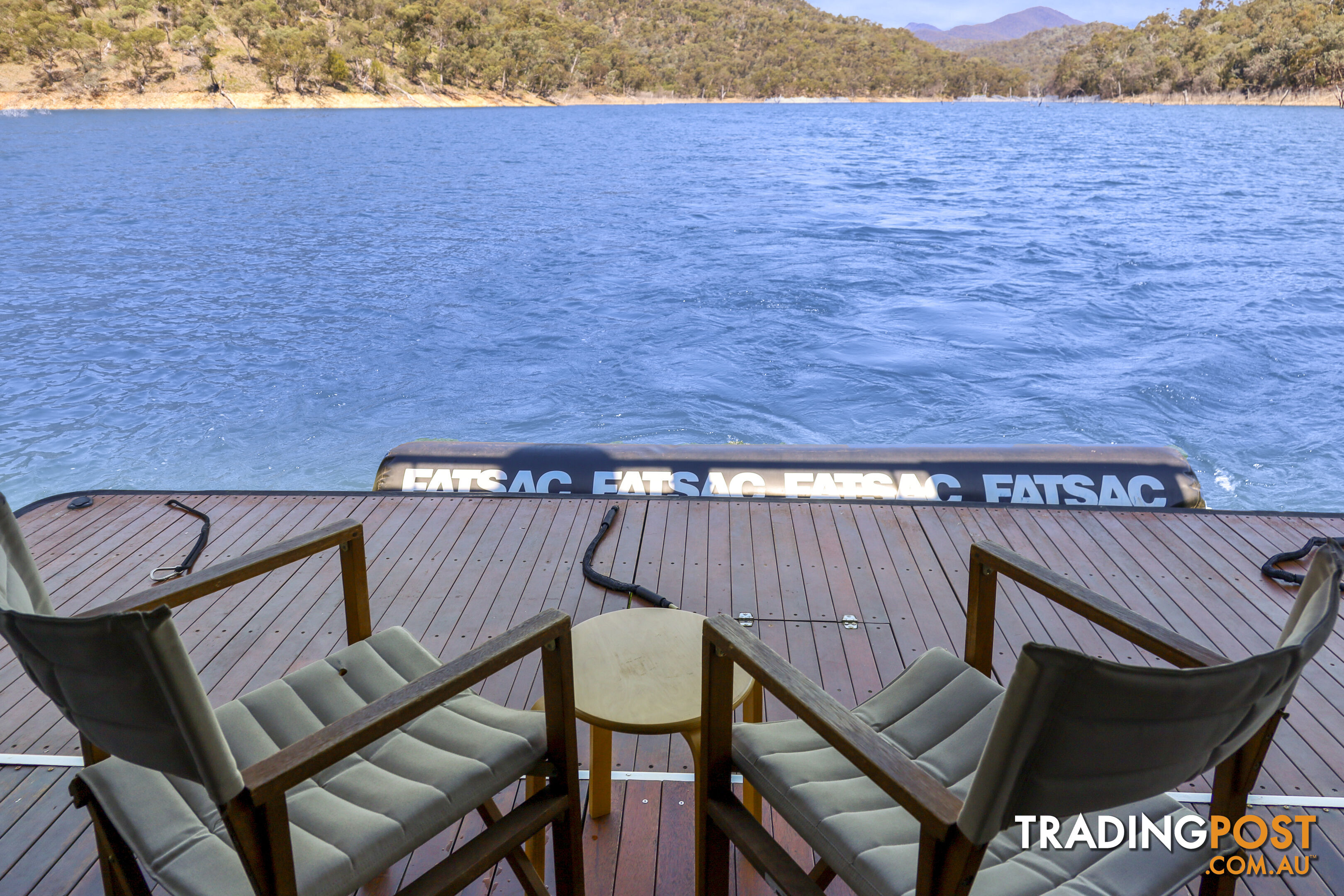 H2O Houseboat Holiday Home on Lake Eildon