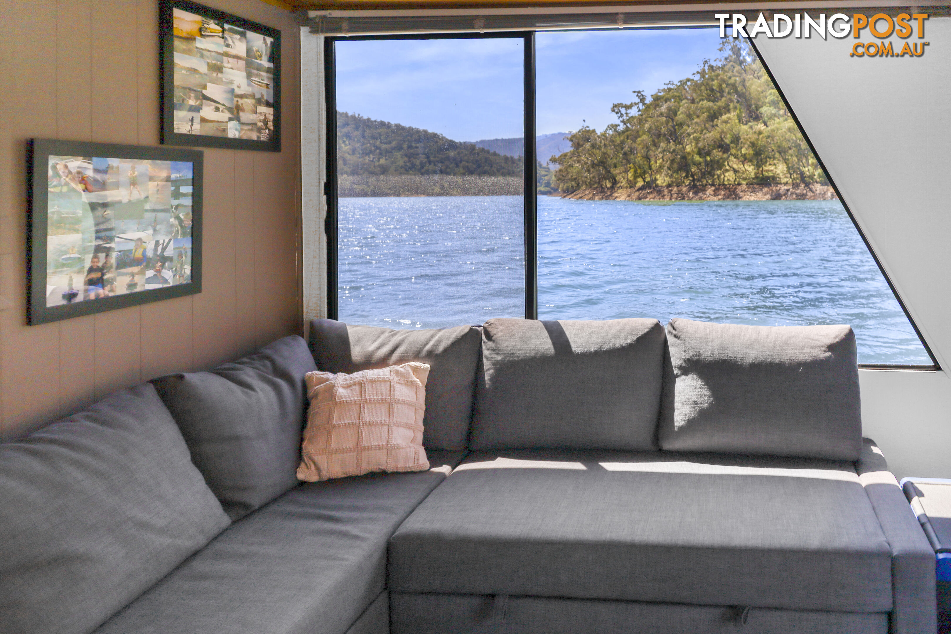 H2O Houseboat Holiday Home on Lake Eildon