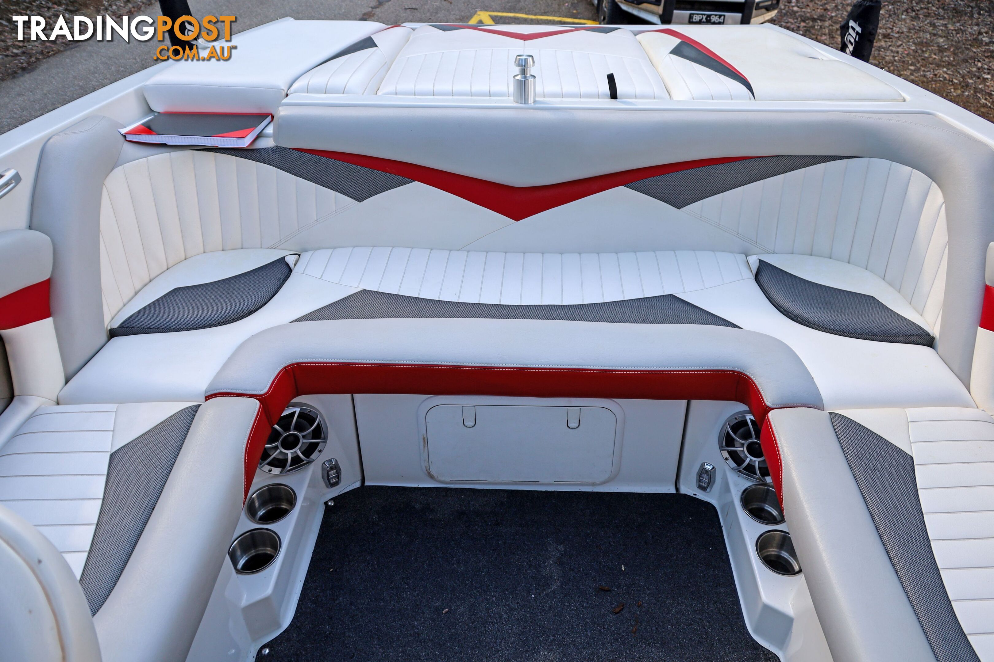 Tige RZ2 Wake Boat