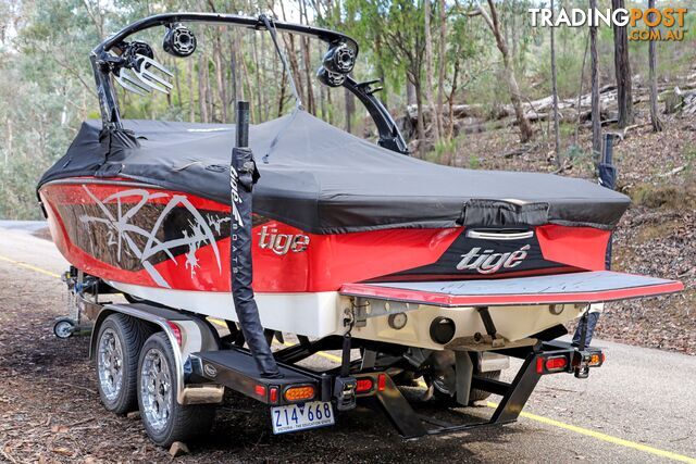 Tige RZ2 Wake Boat