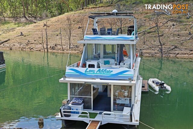 Love Affair Houseboat Holiday Home on Lake Eildon - photo 3 of 30