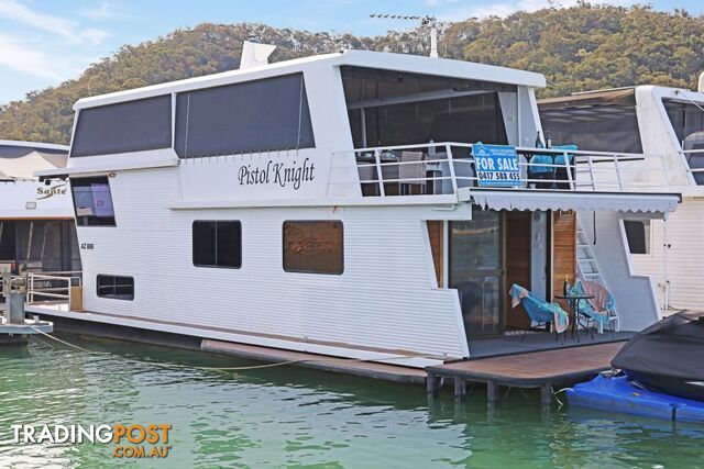 Pistol Knight Houseboat Holiday Home on Lake Eildon - photo 5 of 30