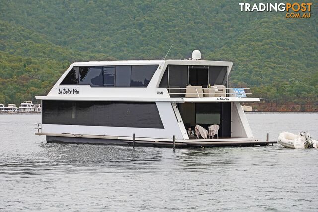 La Dolce Vita Houseboat Holiday Home @ Lake Eildon