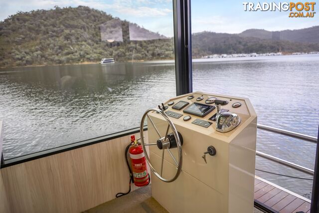 La Dolce Vita Houseboat Holiday Home @ Lake Eildon