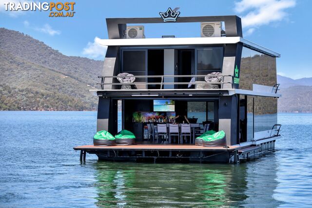 ENVY Houseboat Holiday Home on Lake Eildon