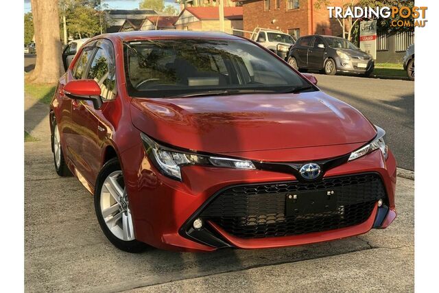 2018 TOYOTA COROLLA SX HYBRID ZWE211R HATCHBACK