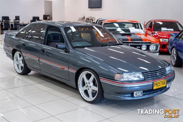 1990 HOLDEN COMMODORE SS VN 4D SEDAN