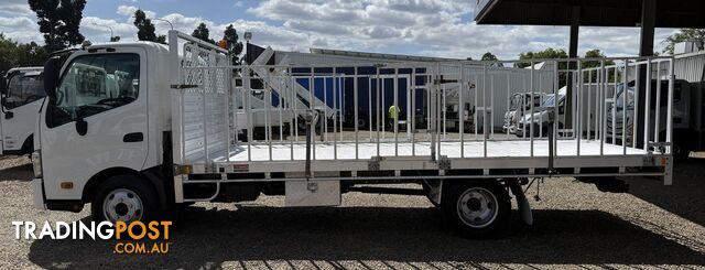 2019 HINO 300 TRAY TRUCK - photo 4 of 22