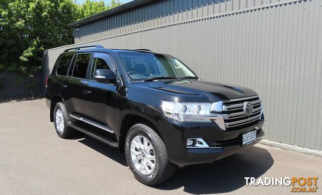 2019 TOYOTA LANDCRUISER SAHARA  SUV