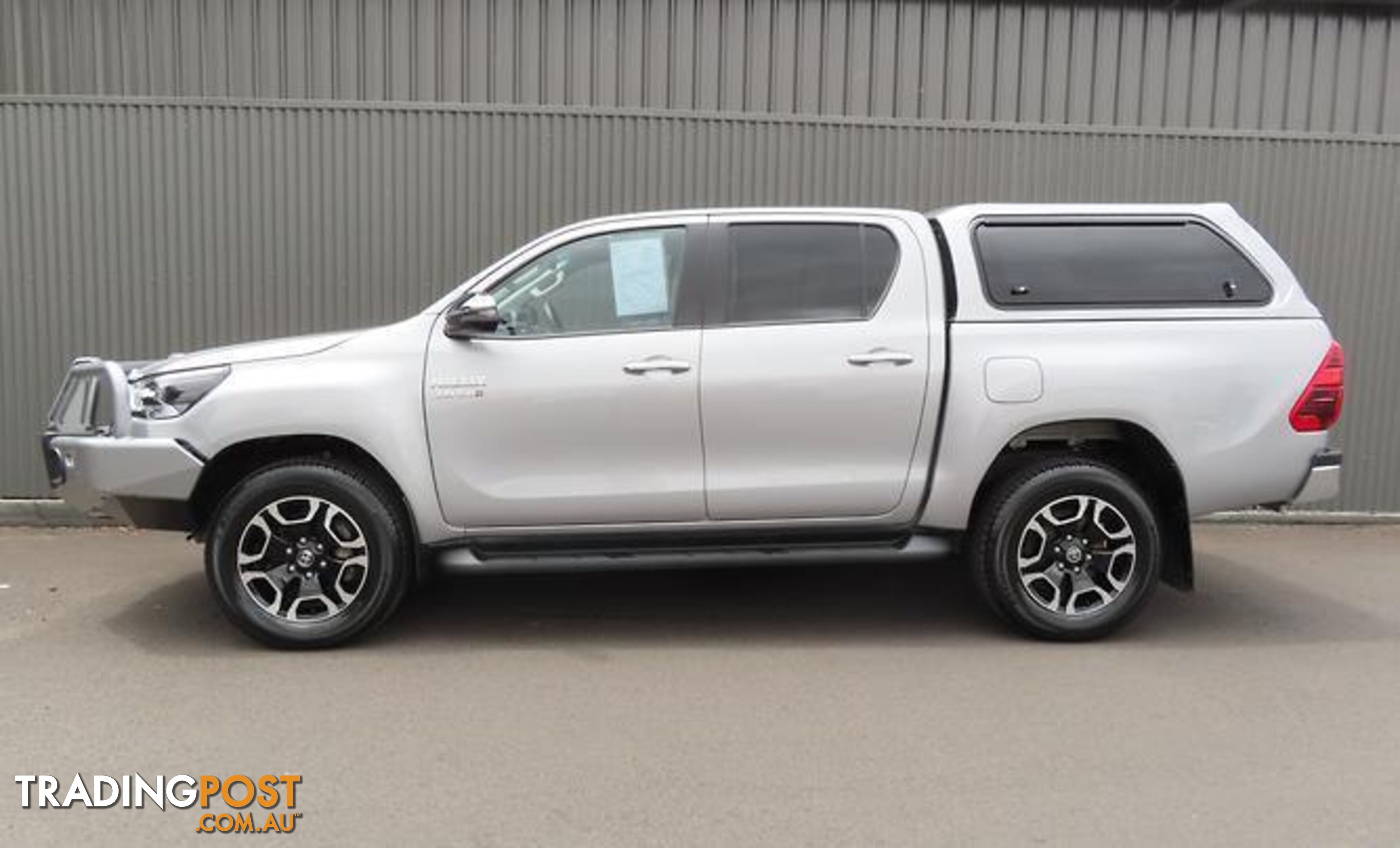 2021 TOYOTA HILUX SR5  UTE