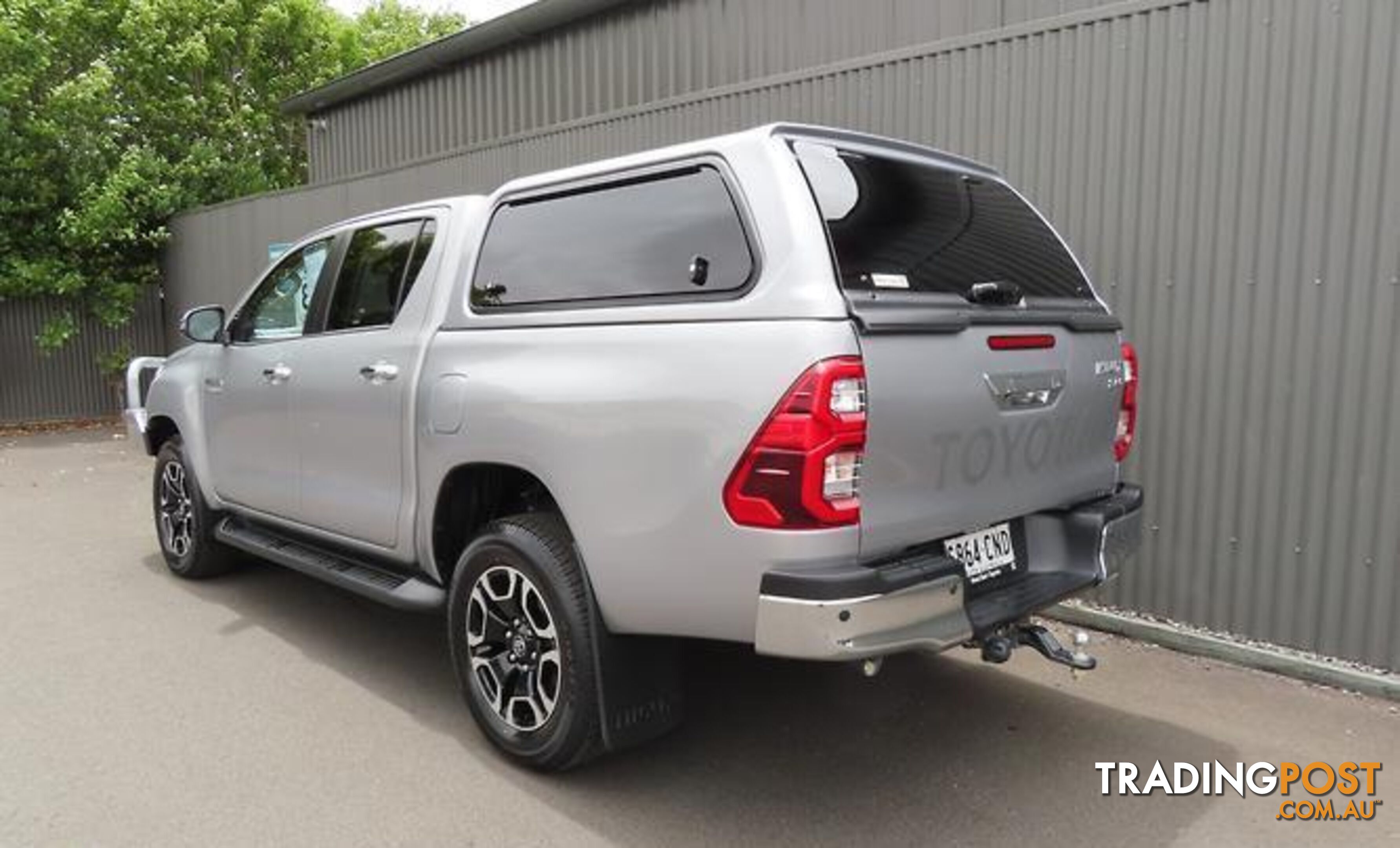 2021 TOYOTA HILUX SR5  UTE