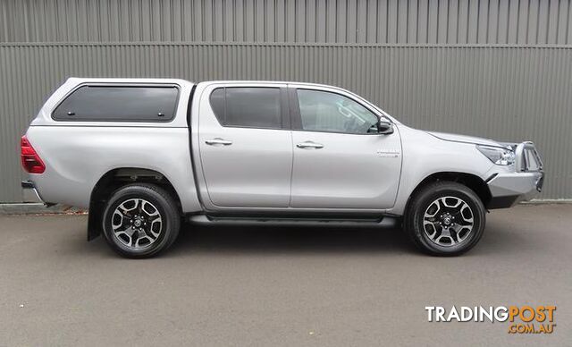 2021 TOYOTA HILUX SR5  UTE