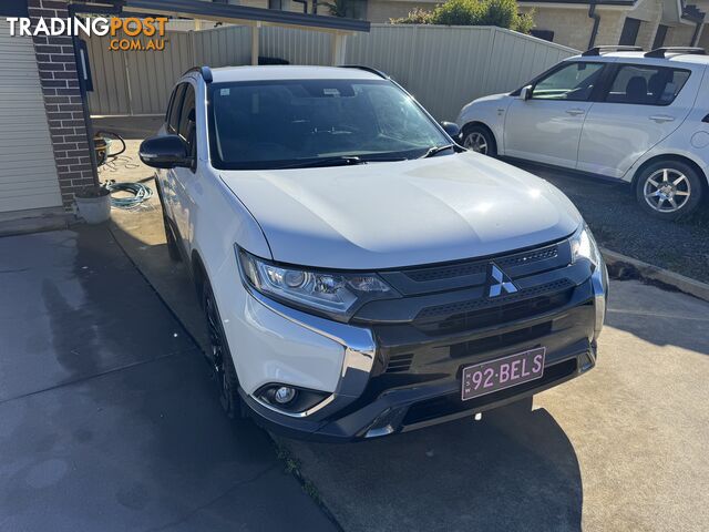 2020 Mitsubishi Outlander Black edition SUV Automatic