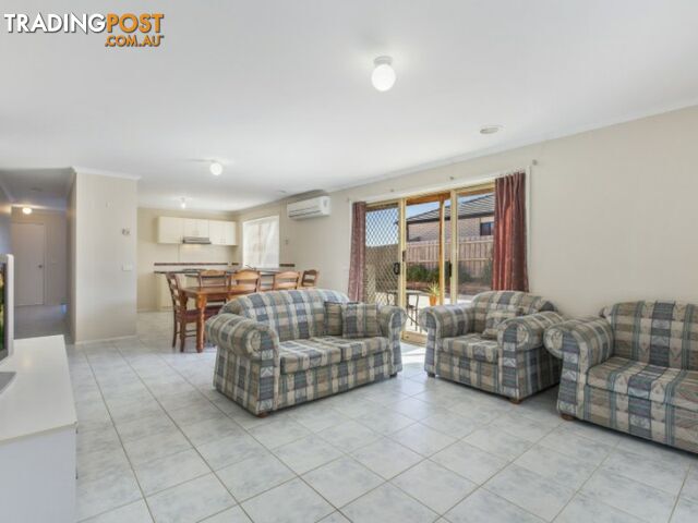 8 Thomas Place WALLAN VIC 3756