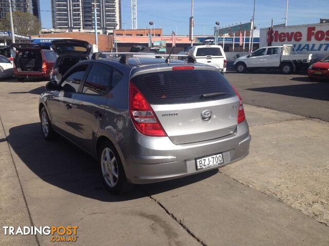 2011  HYUNDAI i30 SX FD MY11 5D HATCHBACK