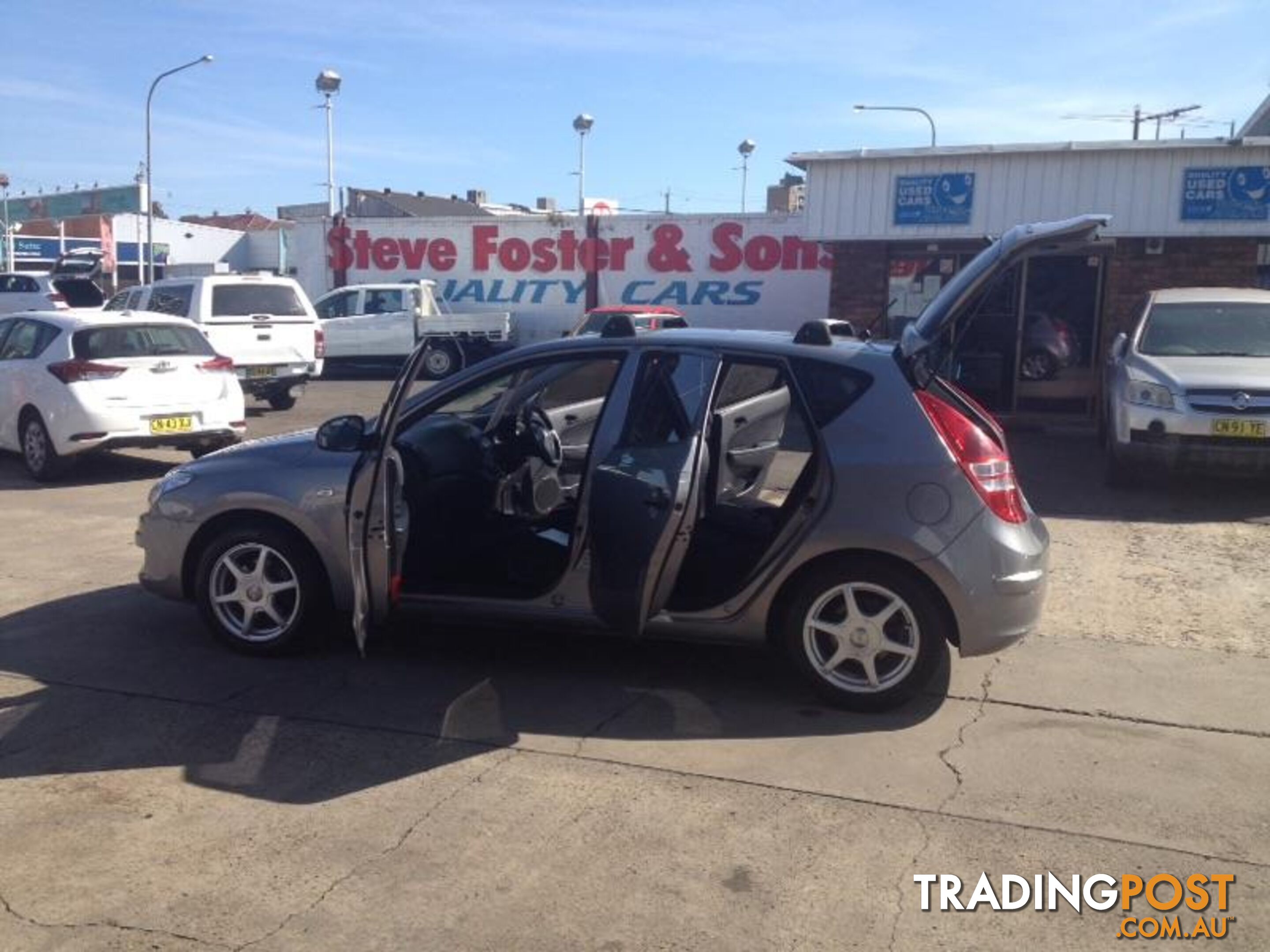 2011  HYUNDAI i30 SX FD MY11 5D HATCHBACK